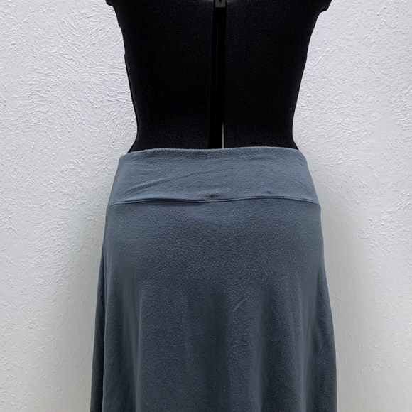 Athleta | Layered Skirt with Hidden Front Pocket | Grey | LG | Lightly Used - Picture 2 of 8
